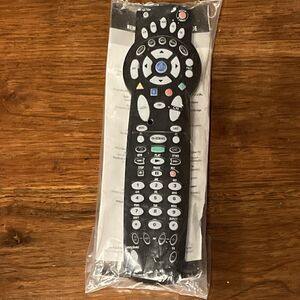 Universal Remote Control URC1056 NEW in the package Black URC1056B03 TV